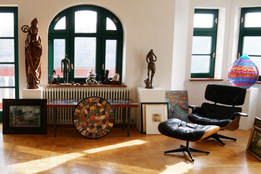 Wie finde ich einen seriösen Antiquitätenhändler?