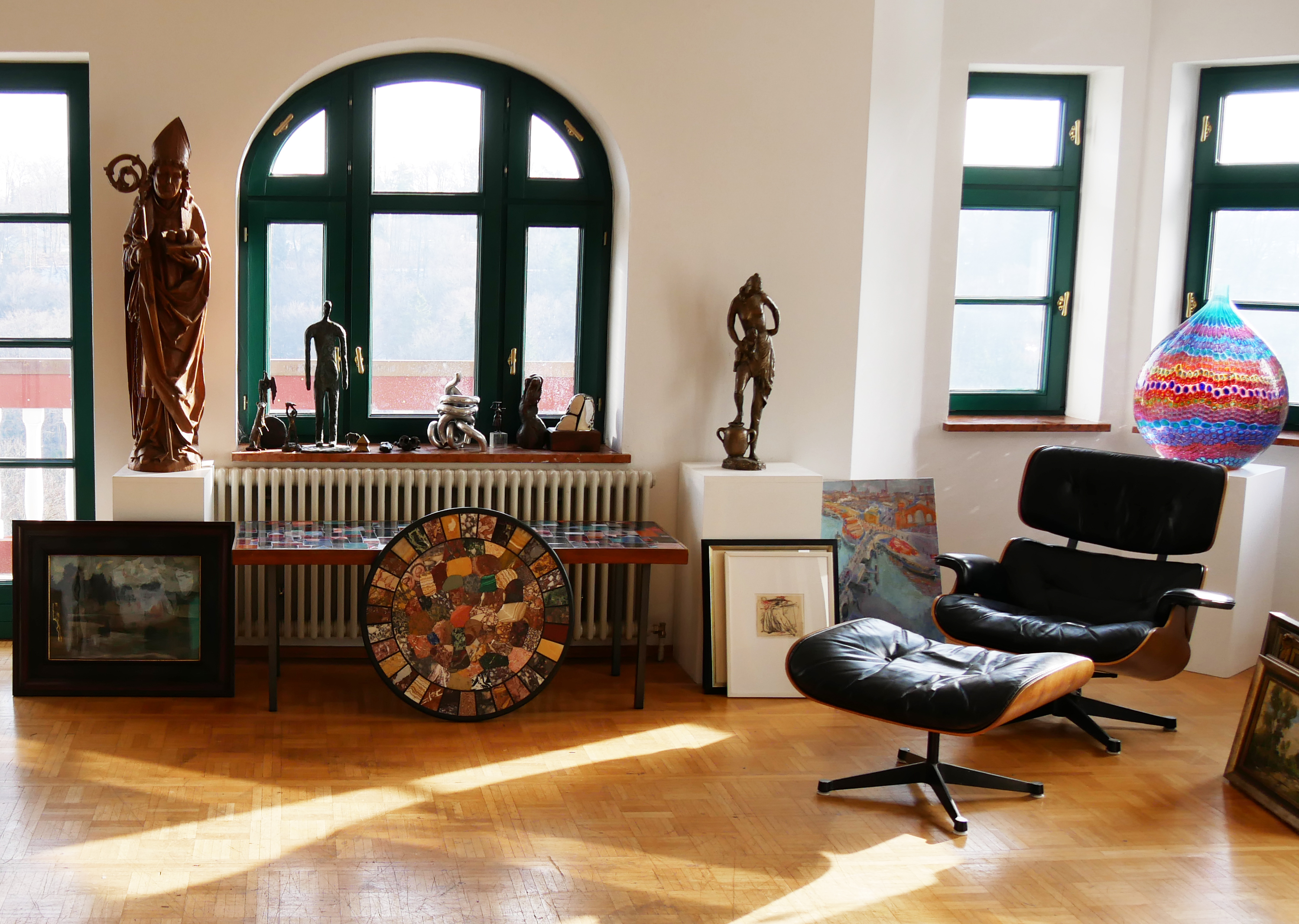 Wie finde ich einen seriösen Antiquitätenhändler?